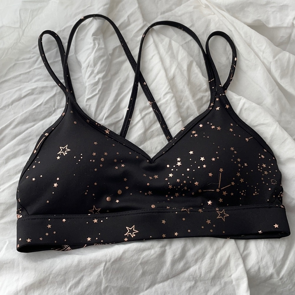 sports bra